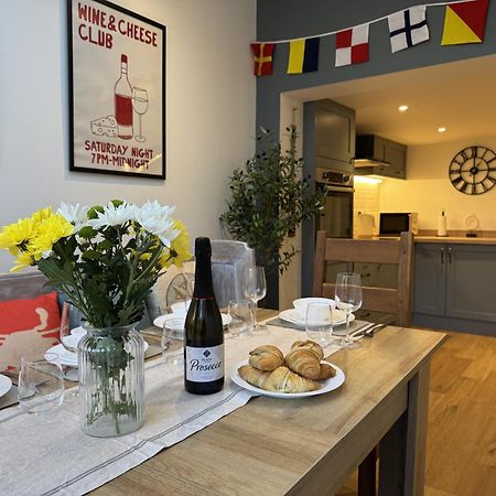 Вилла Driftwood House - Luxury Dog-Friendly Townhouse In Cowes, Steps From Marina Каус Экстерьер фото
