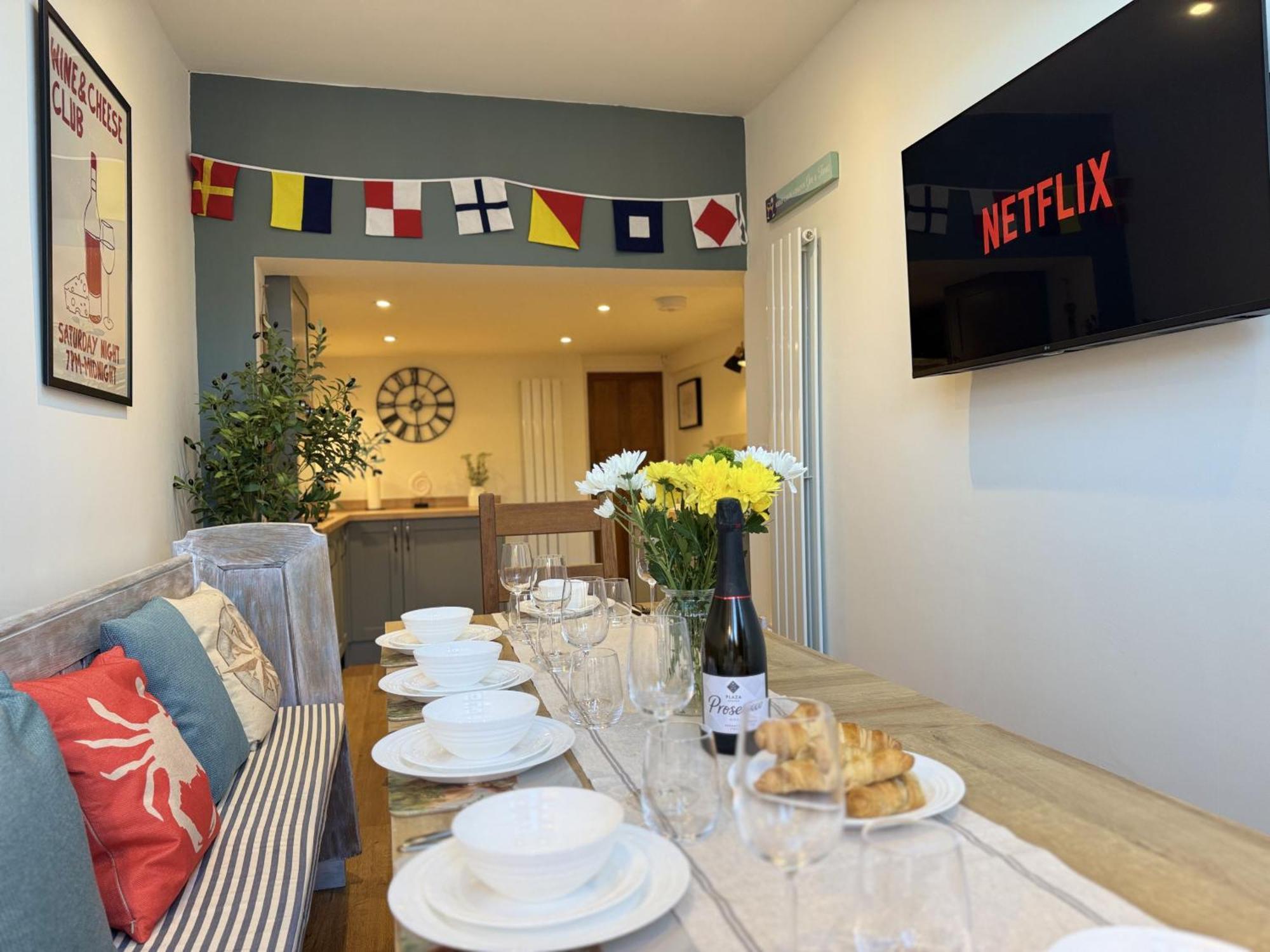 Вилла Driftwood House - Luxury Dog-Friendly Townhouse In Cowes, Steps From Marina Каус Экстерьер фото